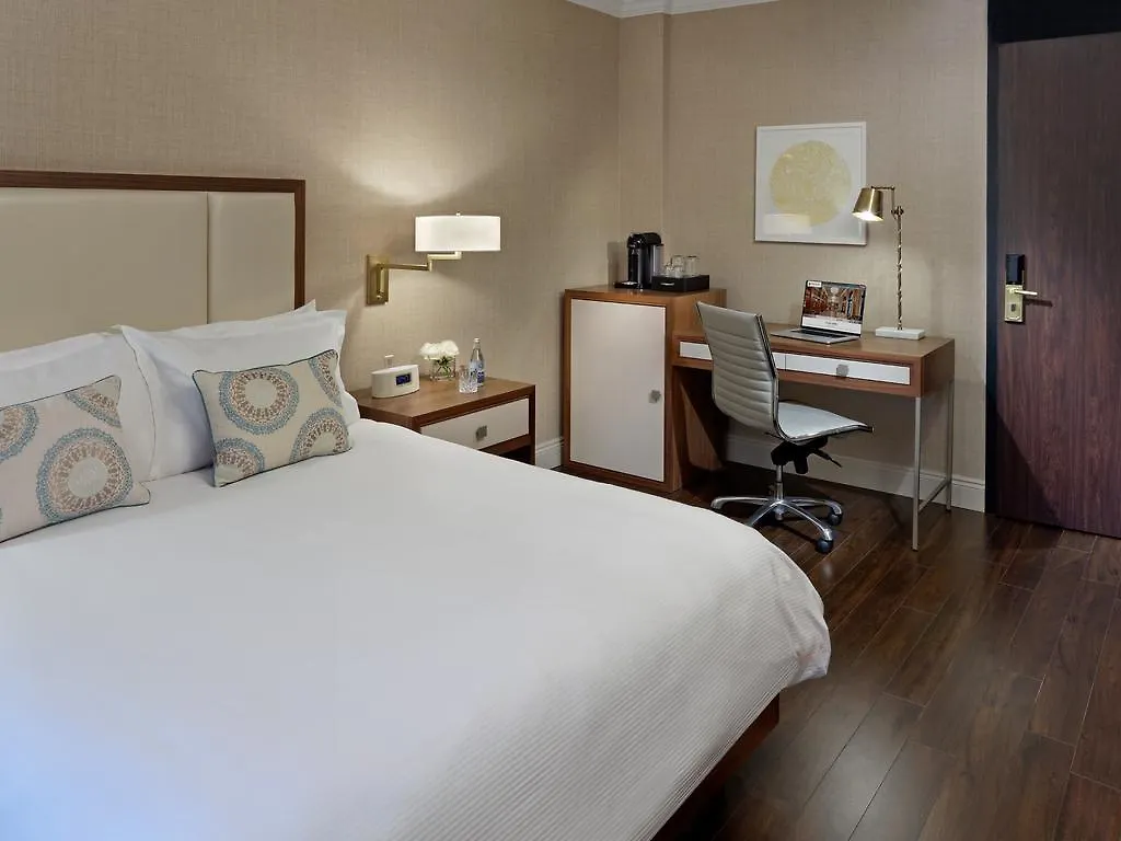 The Lord Nelson Hotel & Suites Halifax 4*,  Canada