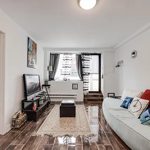 Bright Parkdale Court - Little Portugal W/ Free Parking Appartement Toronto