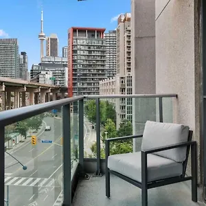 Cn Tower View With Free Parking, Pool, & Amenities Appartement Toronto