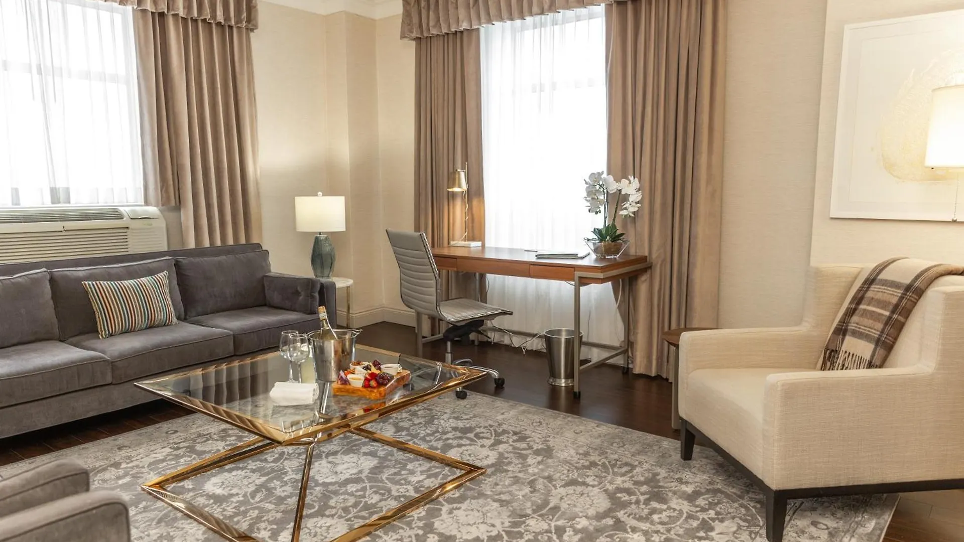 The Lord Nelson Hotel & Suites Halifax